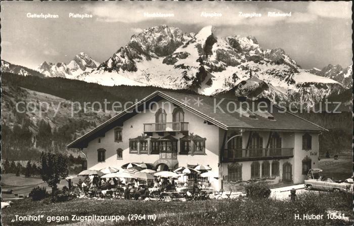 Mittenwald Bayern Tonihof mit Zugspitzgruppe