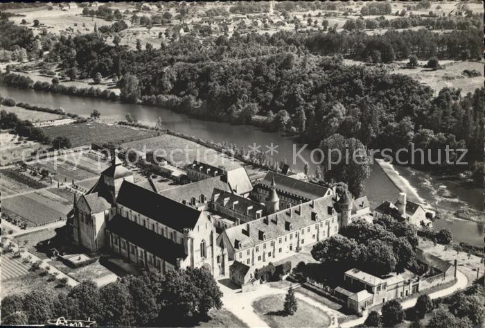 Fontgombault Fliegeraufnahme Abbaye Notre Dame