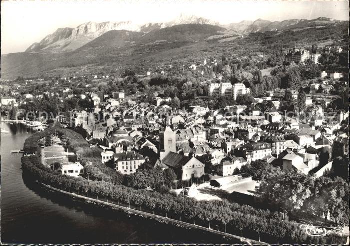 Evian-les-Bains Haute Savoie Fliegeraufnahme avec Dent d`Oche