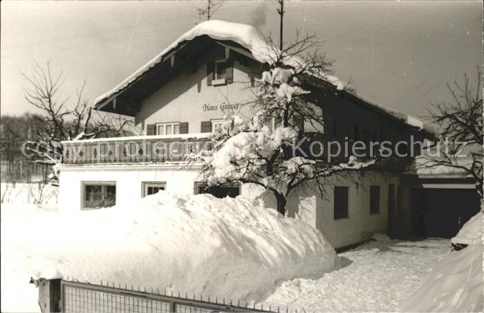 Siegsdorf Oberbayern Haus Grasser im Winter