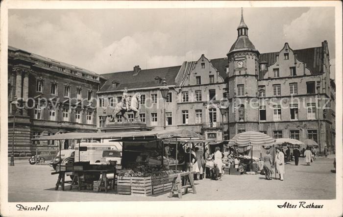 DuessELDORF  CITY Altes Rathaus Markt Denkmal Reiterstandbild