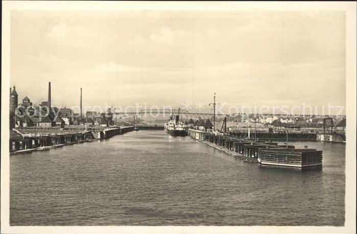 KIEL  CITY Holtenauer Schleusen und Hochbruecke