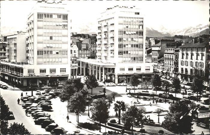 Pau 64 Place Clemenceau et Palais des Pyrenees
