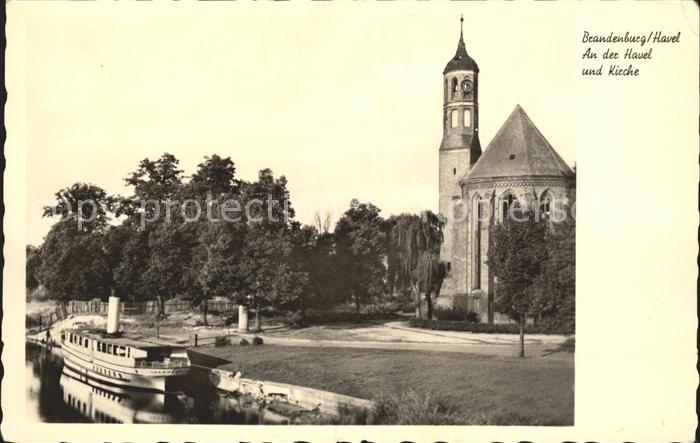 Brandenburg Havel Ausflugsdampfer Kirche
