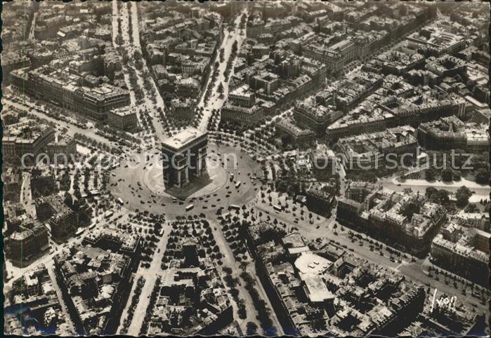 Paris Arc de Triomphe de l'Etoile vue aerienne