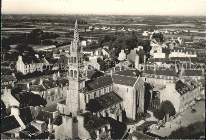 Lannilis Eglise et vue d ensemble