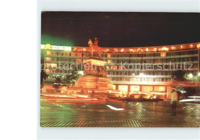 Sofia Sophia Denkmal der Brueder Befreier Grand Hotel bei Nacht