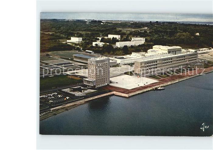 Lanveoc Ecole Navale Lanveoc Poulmic vue aerien