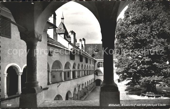 Millstatt Millstaettersee Klosterhof 500 jaehriger Linde