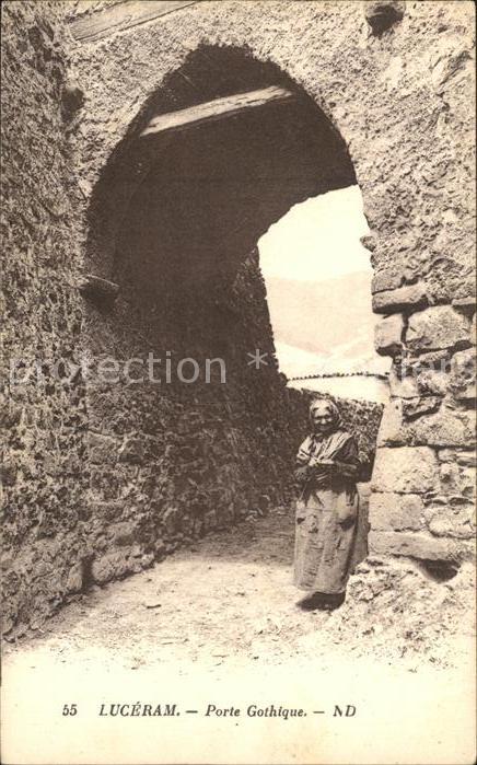 Luceram Porte Gothique