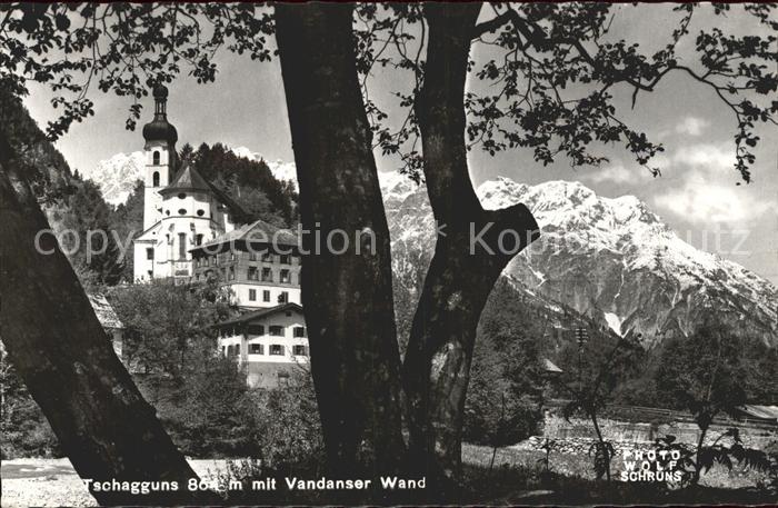 Tschagguns Vorarlberg mit Vandanser Wand