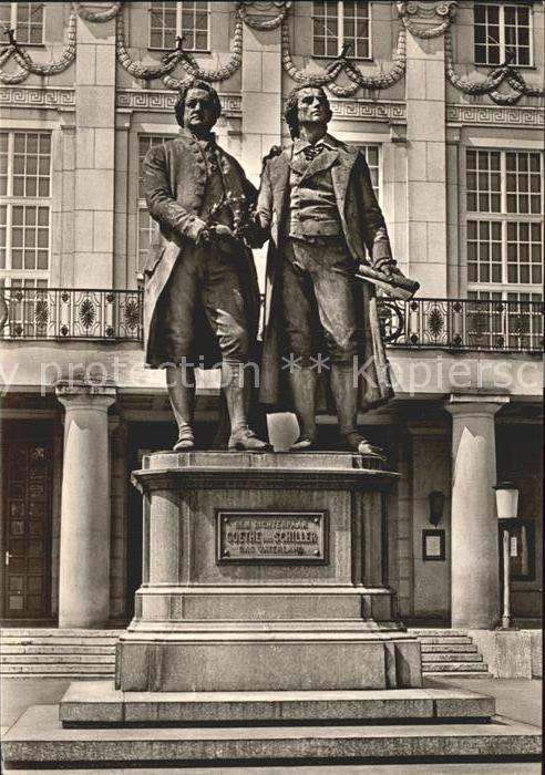 Weimar Thueringen Goethe Schillerdenkmal