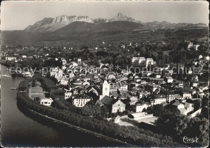 Evian-les-Bains Haute Savoie Vue panoramique aerienne