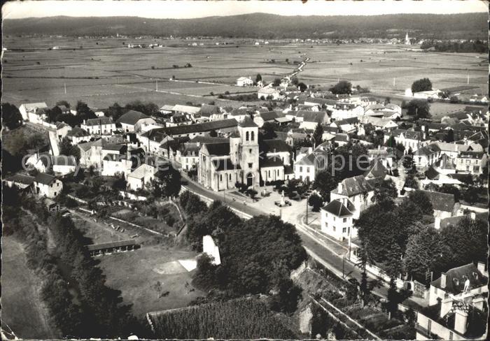 Coarraze Vue generale aerienne