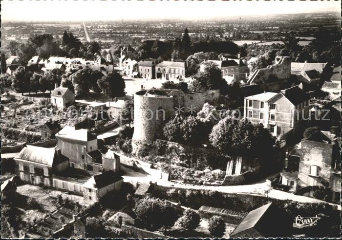 Sainte-Suzanne Mayenne Ruines du Vieeux Chateau La Tour Sud et les Remparts