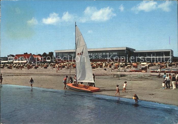 Groemitz Ostseebad Strand und Meerwasserbrandungsbad