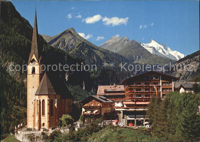 Heiligenblut Kaernten Hotel Glocknerhof und Haus Hubertus Kirche
