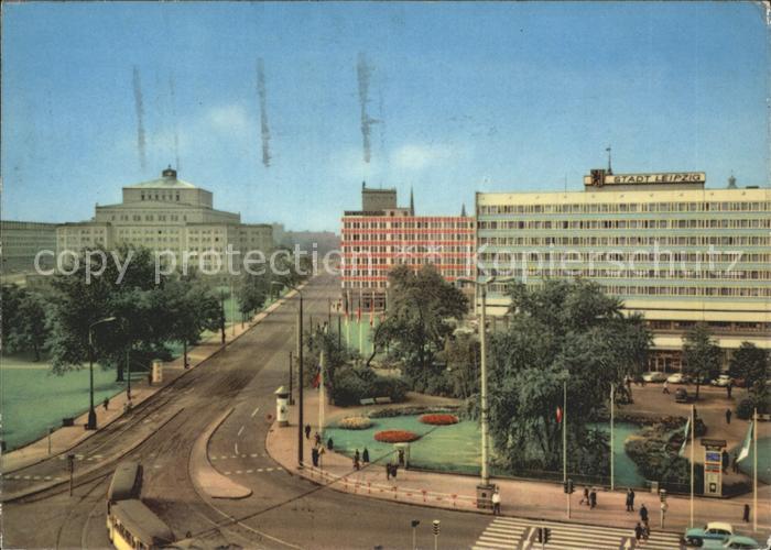 LEIPZIG Sachsen Blick vom Hauptbahnhof in Goethestrasse Oper Chemiehaus Hotel St