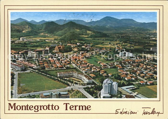 Montegrotto Terme Panorama con lo sfondo i Colli Euganei