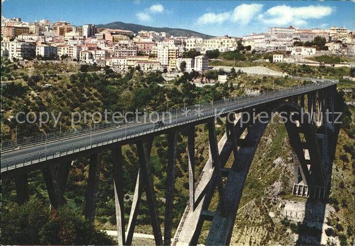 Catanzaro Viadukt auf die Fiumarella