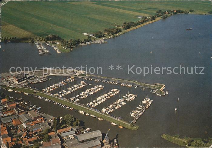 Monnickendam Jachthaven Gouwzee Botel Nimorina