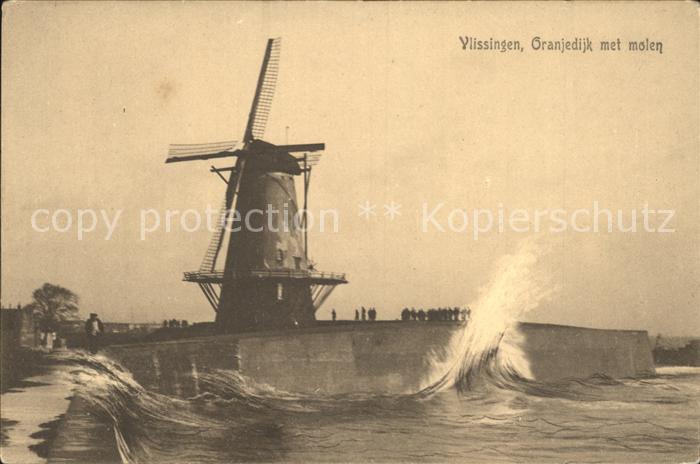 Vlissingen Oranjedijk met molen