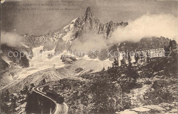 Chamonix Mont Blanc Aiguille du Dru et Hotel du