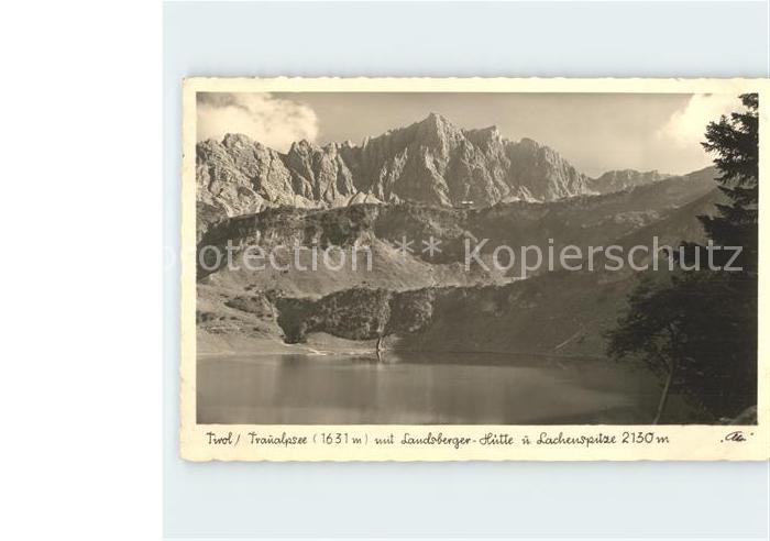 Traualpsee mit Landsberger Huette und Lachenspitze