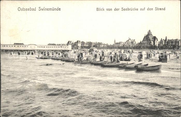 Swinemuende Ostseebad Westpommern Blick von der Seebruecke auf den Strand
