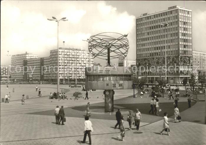 BERLIN  CITY Urania Saeule mit Weltzeituhr Haus des Lehrers Hauptstadt der DDR
