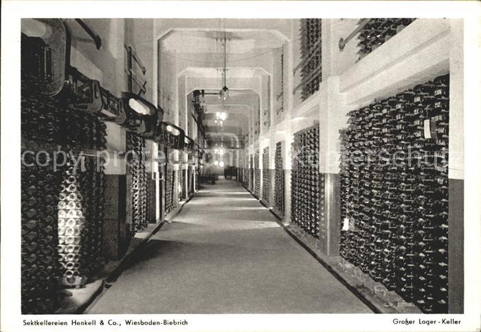 Biebrich Wiesbaden Sektkellerei Henkell & Co Grosser Lagerkeller