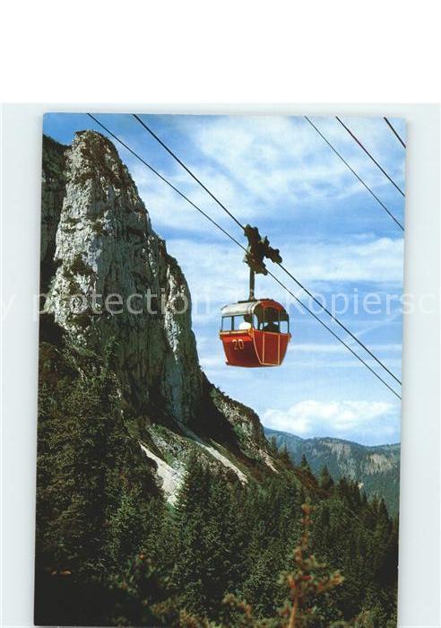 Hohenaschau Chiemgau Kampenwandseilbahn mit Scheibenwand Chiemgauer Alpen