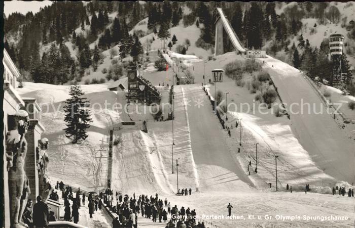 GARMISCH-PARTENKIRCHEN Bayern Olympia Sprungschanze Skispringen Wintersportplatz
