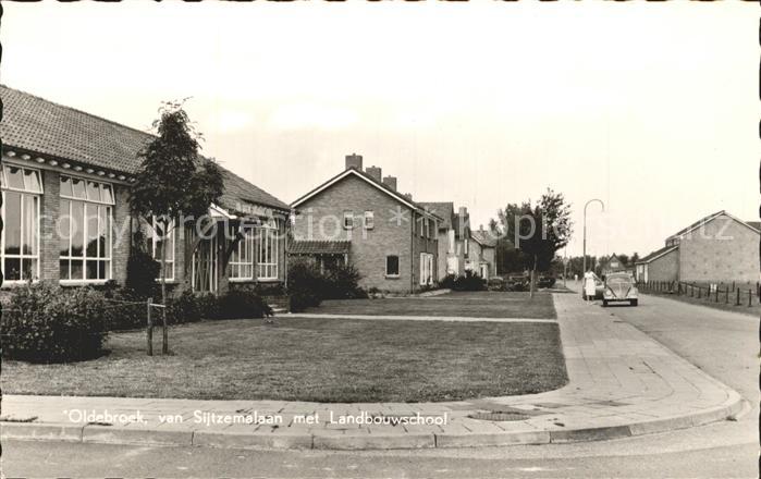 Oldebroek Gelderland van Sijtzemalaan met Landbouwschool