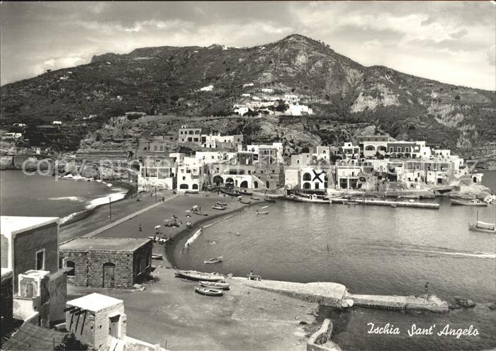 Sant Angelo Ischia Dorfansicht mit Hafen