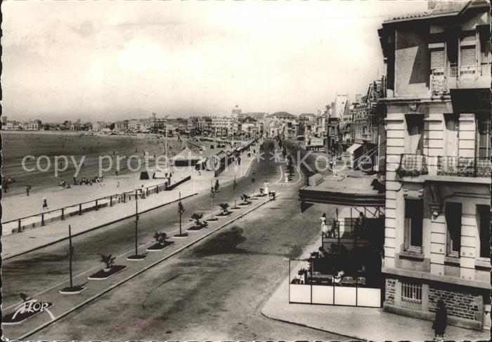 Les Sables-d Olonne La Plage et le Remblai