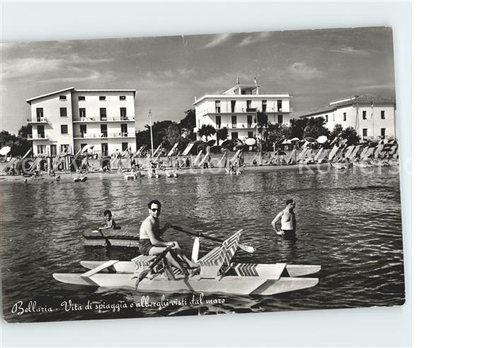 Bellaria Vita di spiaggia e albergli visti dal m