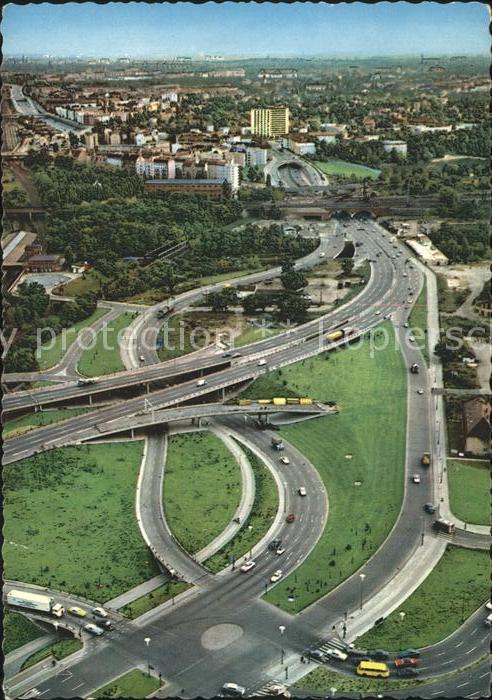 BERLIN CITY Fliegeraufnahme Stadtautobahn am Messegelaende