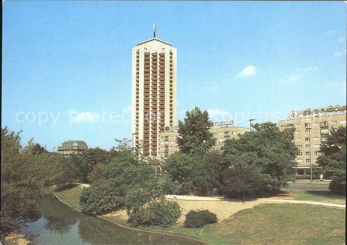 LEIPZIG Sachsen Wohnhochhaus Wintergartenstrasse Park Messestadt