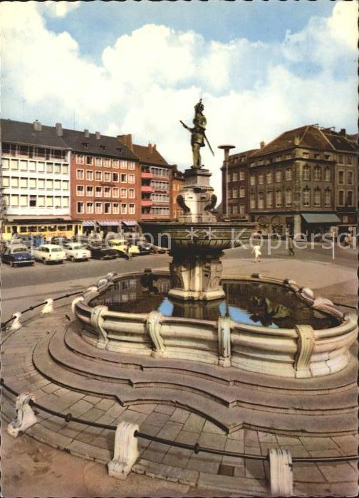 Aachen Kaiser Karl Brunnen am Rathaus