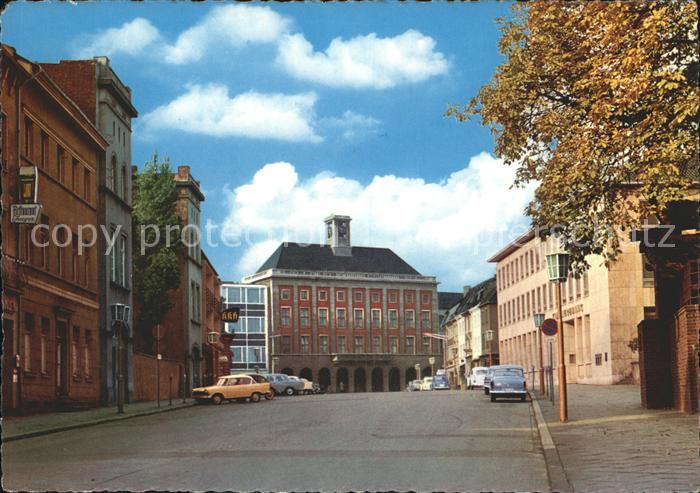 Neuss Markt und Rathaus