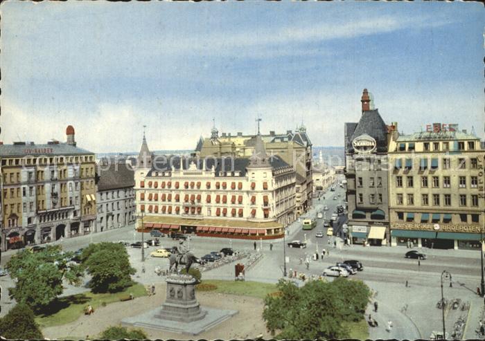 Malmoe Stortorget met Hotel Kramer Monument