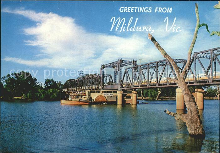 Mildura Showboat Avoca passing under bridge