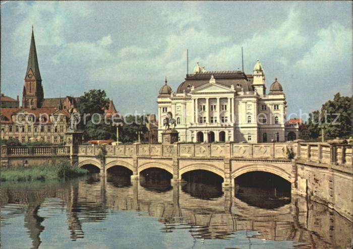 Schwerin Mecklenburg Staatstheater Dom
