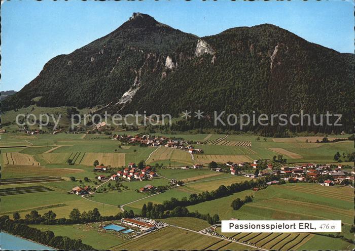 Erl Tirol Passionsspielort mit Kranzhorn