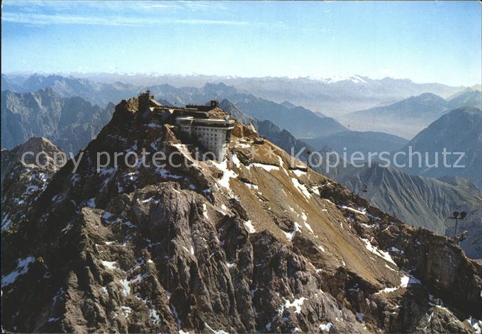 Zugspitze Zugspitzgipfelstation mit Grossrestaurant