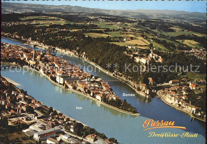 PAssAU Bayern Fliegeraufnahme Dreifluesse Stadt Donau Inn