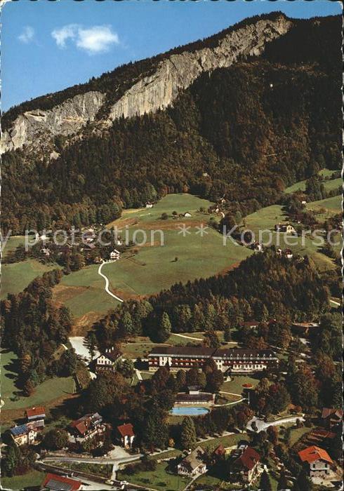 Bad Goisern Salzkammergut Fliegeraufnahme mit Jodschwefelbad