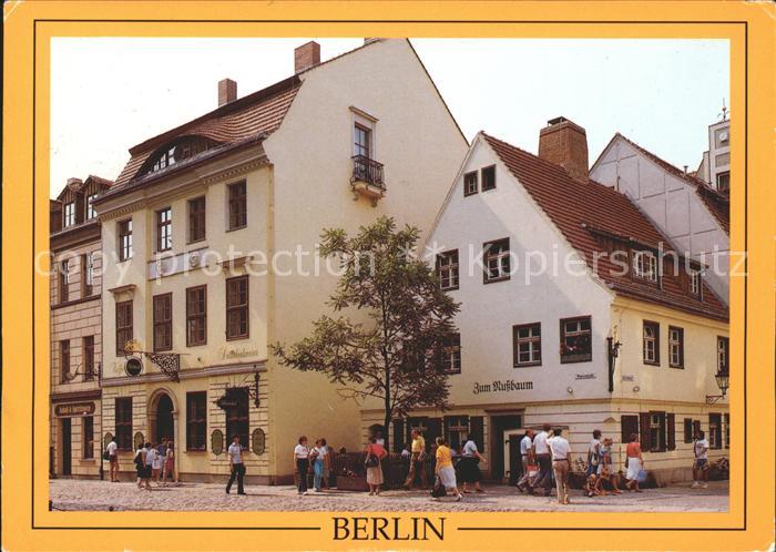 BERLIN  CITY Zum Nussbau Nikolaiviertel
