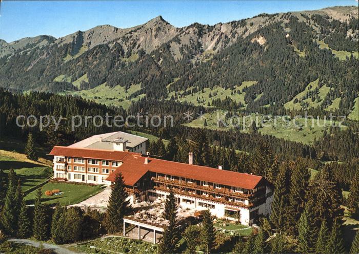Sonthofen Oberallgaeu Berghof mit Alpe Eck